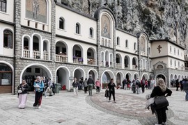 Biljana je pod Ostrogom provela punih 40 dana: SPAVALA JE NA DASKAMA, jela 2 puta dnevno, a zbog OVOGA suze su joj same tekle