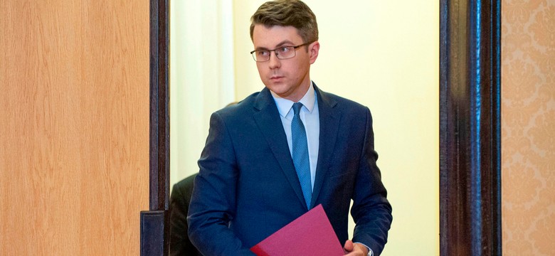 Rzecznik rządu: To była pomyłka. Nie możemy podwoić pensji wszystkim lekarzom