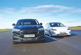 Ford Mustang Mach-E kontra Tesla Model 3 – starcie pod napięciem