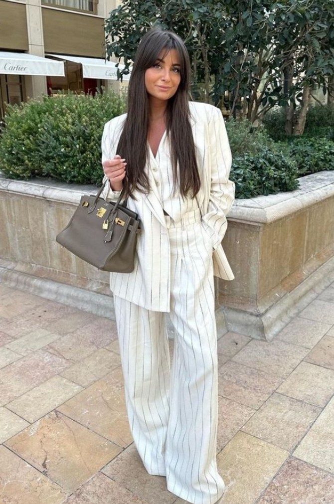 Prugaste pantalone
