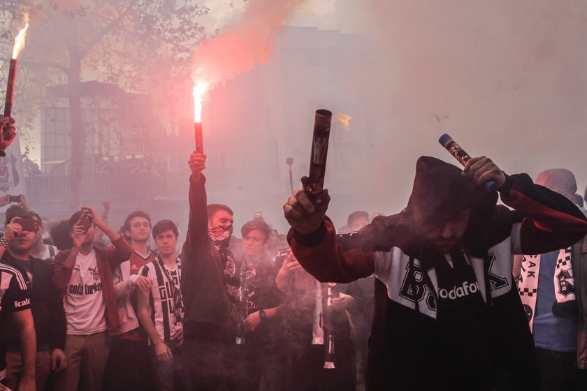 Besiktas ma nowy stadion. Doszło do zamieszek przed pierwszym meczem