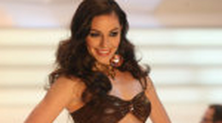 Modelliskolát nyit Miss Universe