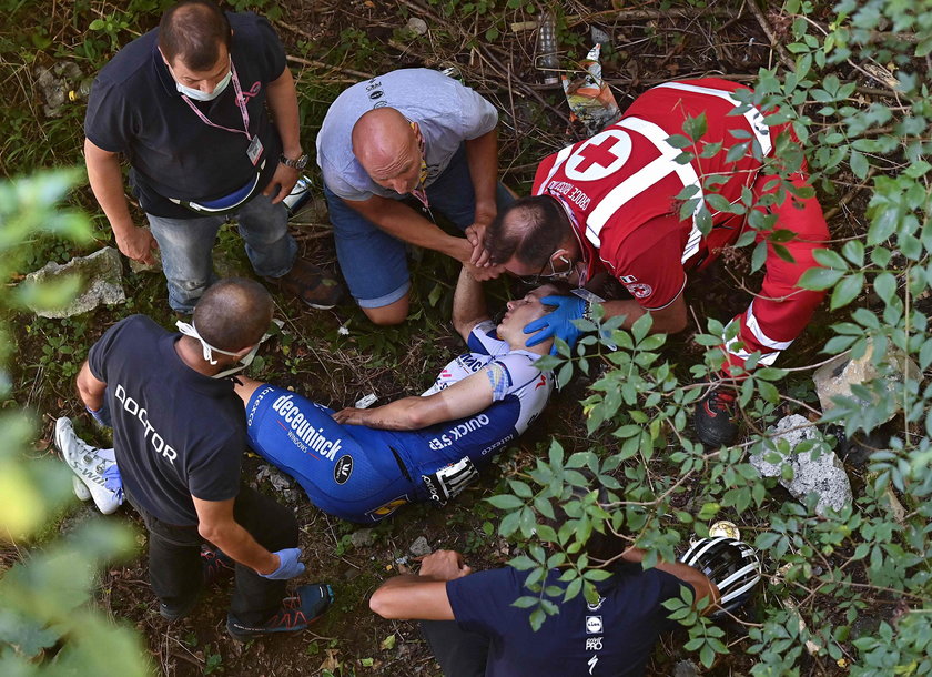 Koszmarny wypadek na trasie wyścigu Il Lombardia