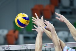 20 lat temu zginął jeden z najbardziej utalentowanych polskich siatkarzy. Jego karierę zakończył tragiczny wypadek [FOTO]