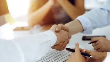 czy zamawiający publiczny może  miarkować w ugodzie karę umowną? [wywi