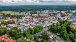 potrzebne wsparcie finansowe dla miasteczek kilkutysięcznych, a nie me