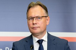 Mularczyk: Powołaliśmy zespół ds. reparacji należnych Polsce od Niemiec i Rosji. Wśród członków zespołu - prezes PiS