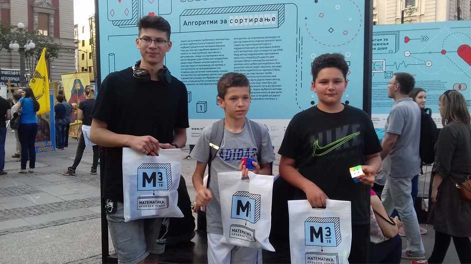 Pobednici takmičenja u slaganju Rubikove kocke