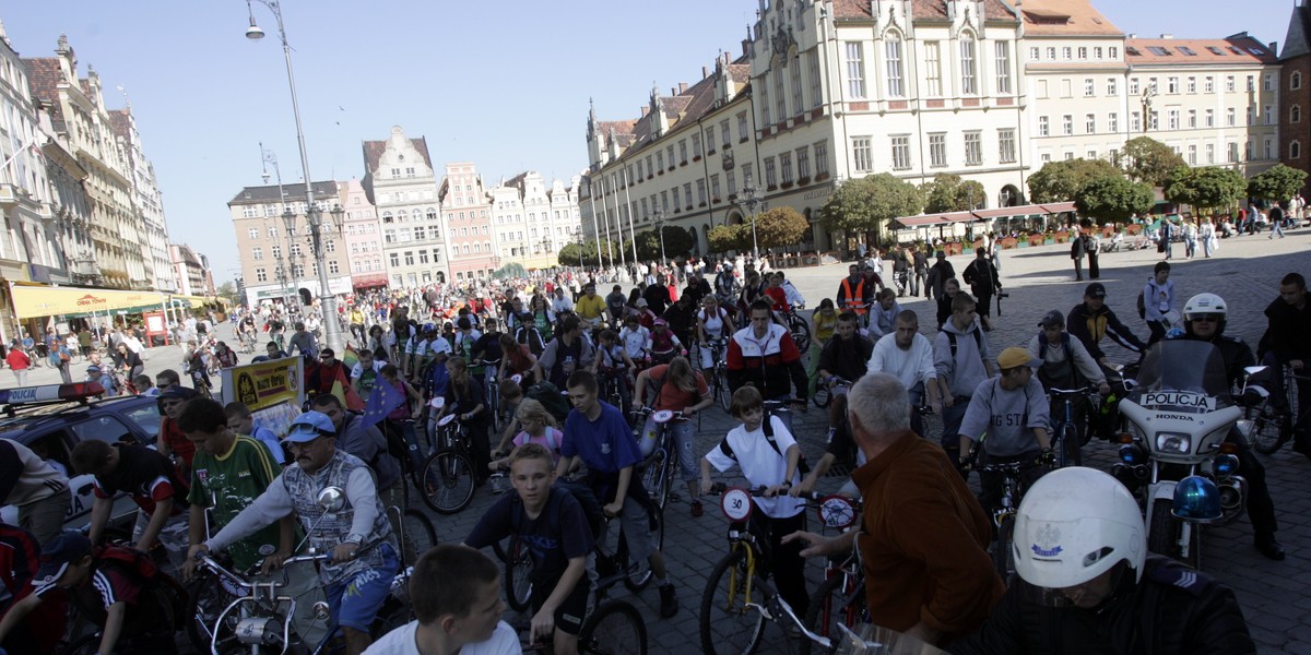 Rowerzyści we Wrocławiu.