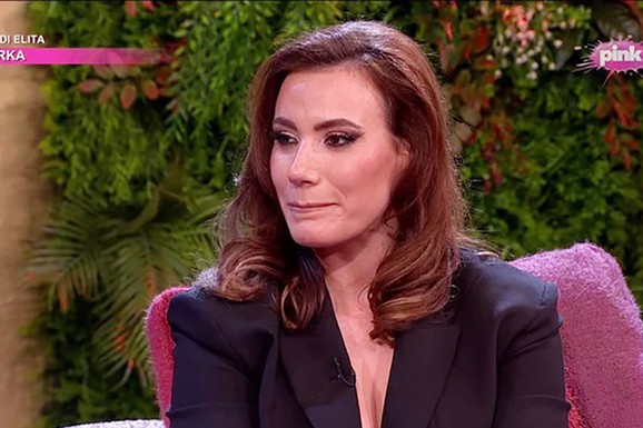 "JA NE MOGU DA TRPIM" Kristina Spalević NA IVICI SUZA zbog Kristijana Golubovića uživo u emisiji: "Odakle ti ideja da me tako blatiš?"