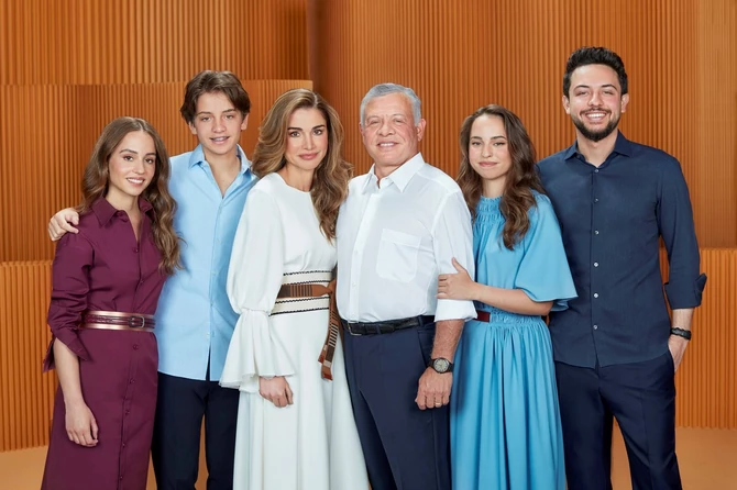 Kraljica Ranija sa suprugom i njihovom decom foto: PPE/Sipa Press