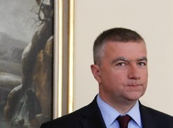 Niemiec płaci rachunki za Grasia