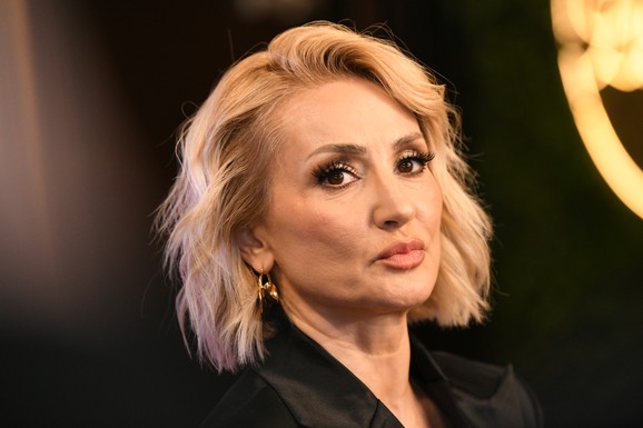 "TUKLA BIH TE, ZAPALILA BIH VAS SVE" Goca Tržan sasula Luni Đogani sve u lice, nije je štedela: "Da li si ti, bre, normalna?!"