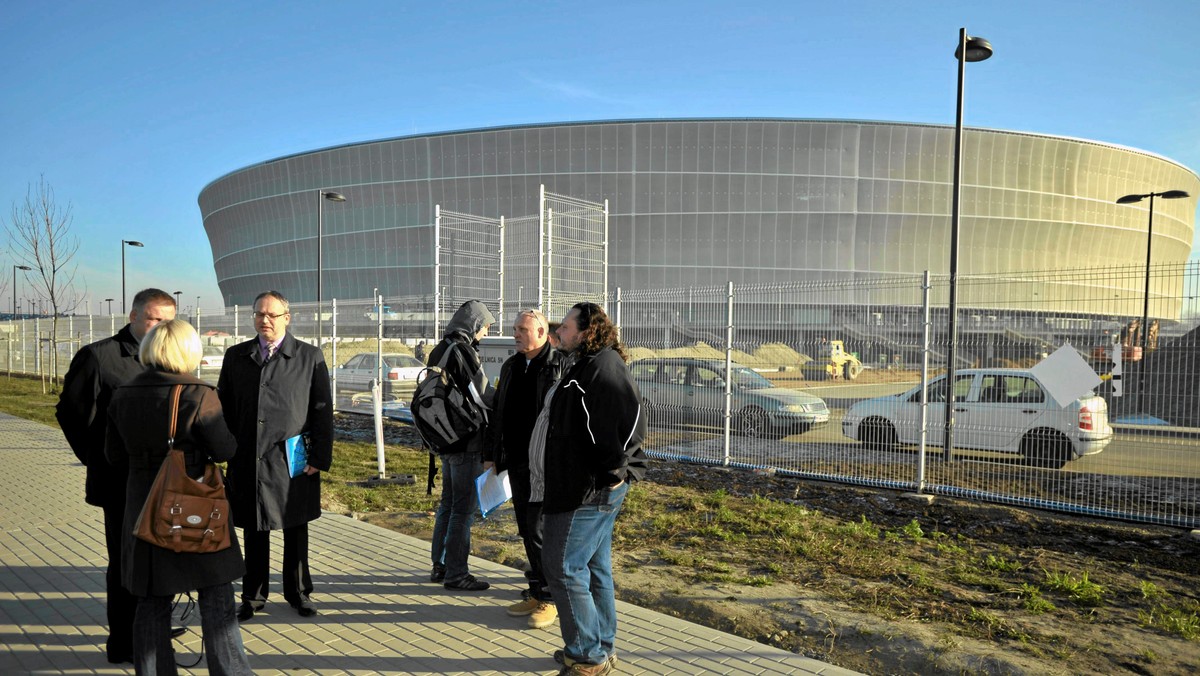 Rozstrzygnięto przetarg na ochronę wrocławskiego stadionu. Bezpieczeństwo na arenie zapewni konsorcjum trzech firm z Impelem na czele - podał portal tuwroclaw.com.