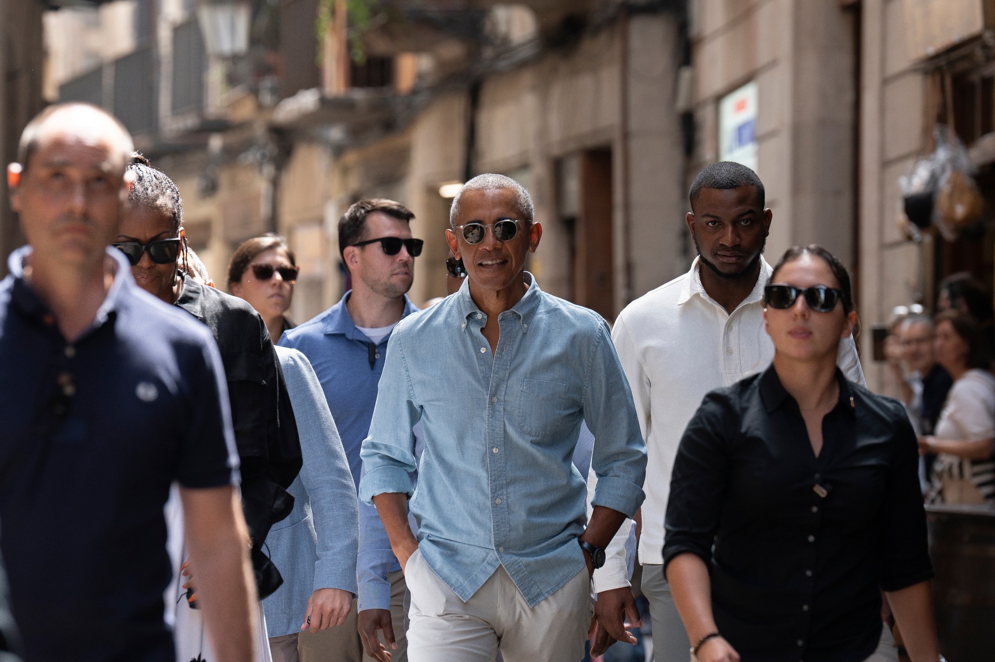 Bývalý americký prezident Barack Obama s manželkou Michelle v Barcelone.