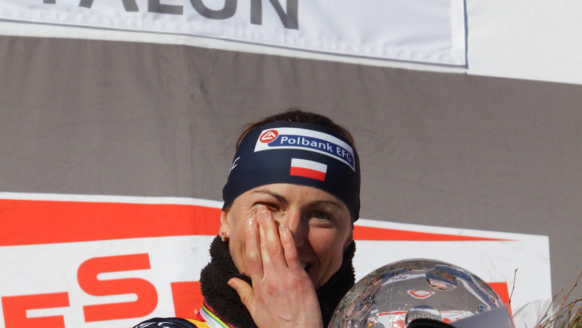 Justyna Kowalczyk w szwedzkim Falun odebrała Kryształową Kulę za zwycięstwo w klasyfikacji generalnej Pucharu Świata. Nasza biegaczka w rozmowie z Kamilem Wolnickim z "Przeglądu Sportowego" opowiada o zakończonym sezonie.