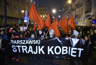 'Czarna Środa'. Protesty ws. zmian przepisów dot. aborcji w wielu miastach Polski