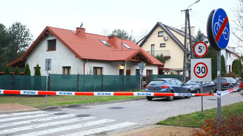 Tragedia w Kozienicach. Nauczyciel zabił żonę i córki?