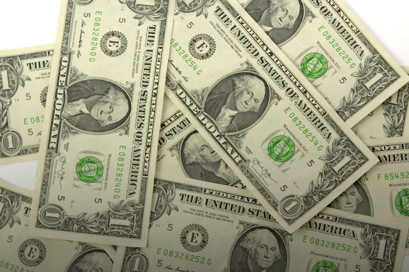 Dolar oštro pao prošle nedelje: Evo šta je razlog