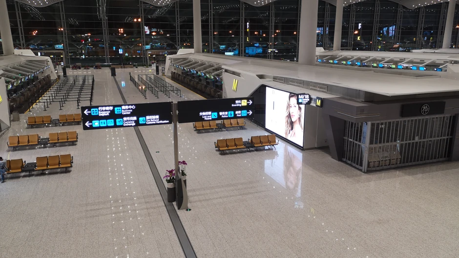 Ovakve scene se ne viđaju u normalnim okolnostima: Prazan jedan od najvećih kineskih aerodroma