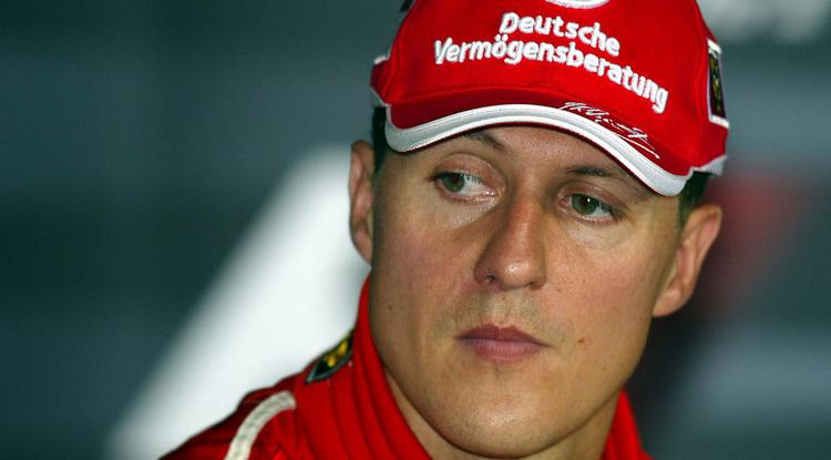 Michael Schumachert csak három ember látogathatja Fotó: Northfoto