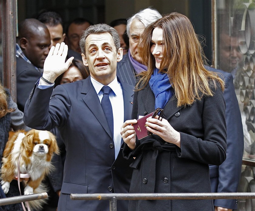 Adieu Sarkozy i Bruni? Bo Francuzi...