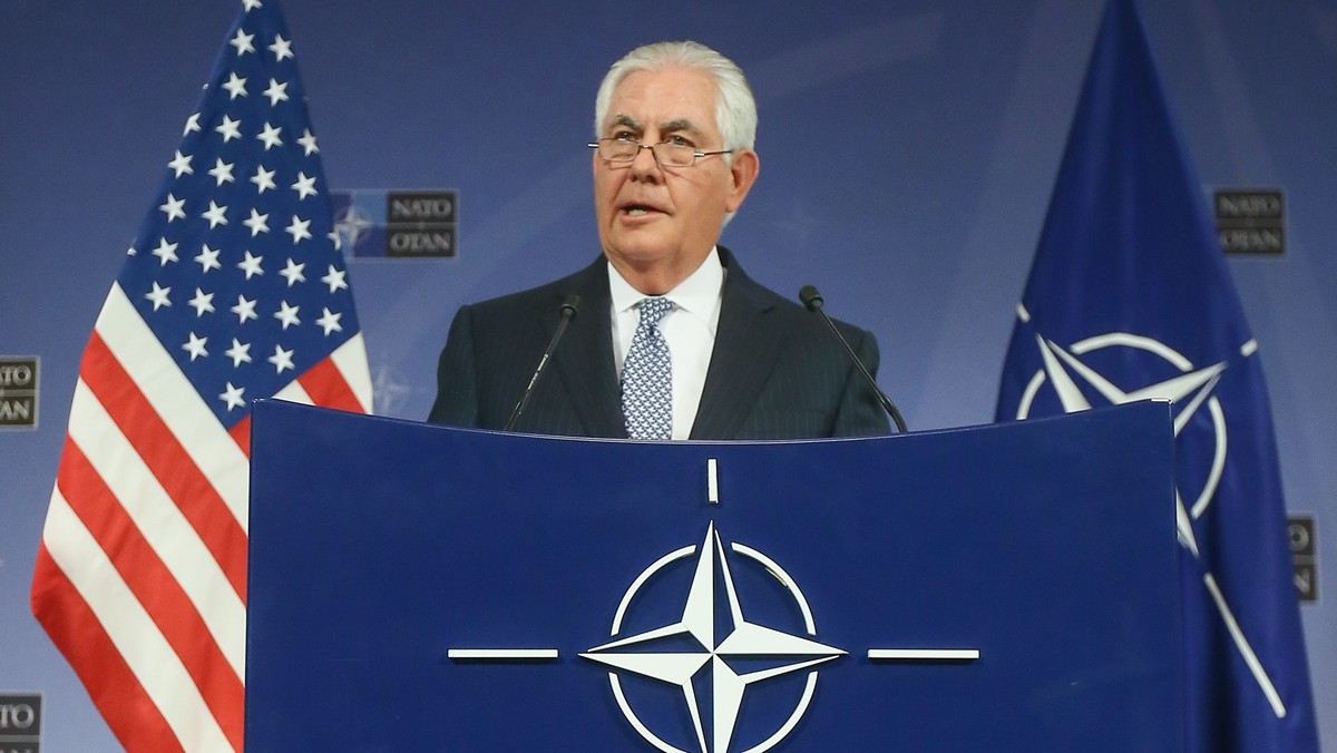 Sekretarz stanu USA Rex Tillerson powiedział dziś w Brukseli podczas spotkania ministrów spraw zagranicznych państw NATO, że członkowie Sojuszu uzgodnili, iż nie będzie normalizacji stosunków z Rosją. Dodał, że w kwestii tej panuje "szeroki konsensus".