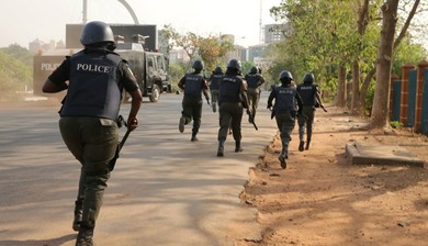 100 armed bandits kill 4 police officers in highway ambush