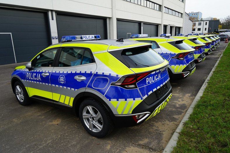 Nowe radiowozy policji. W przetargu wybrano SUV-y KIA