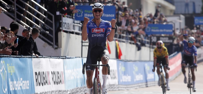 Mathieu van der Poel samotnie dojechał na metę wyścigu Paryż-Roubaix
