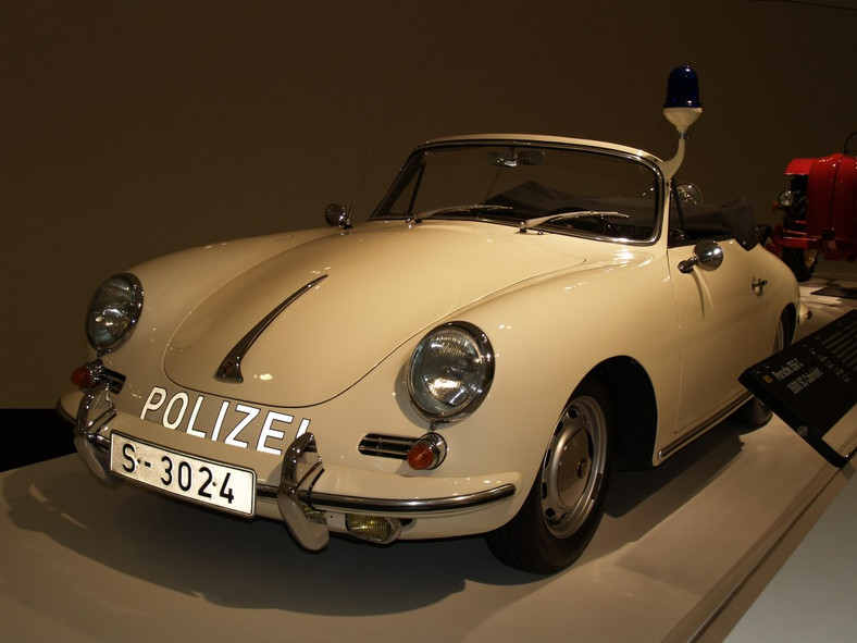 Muzeum Porsche w Stuttgarcie