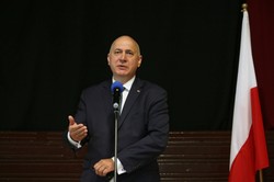 Brudziński: Przemysł pogardy zakończył się tragedią smoleńską. Czy Tusk wyciągnął wnioski?