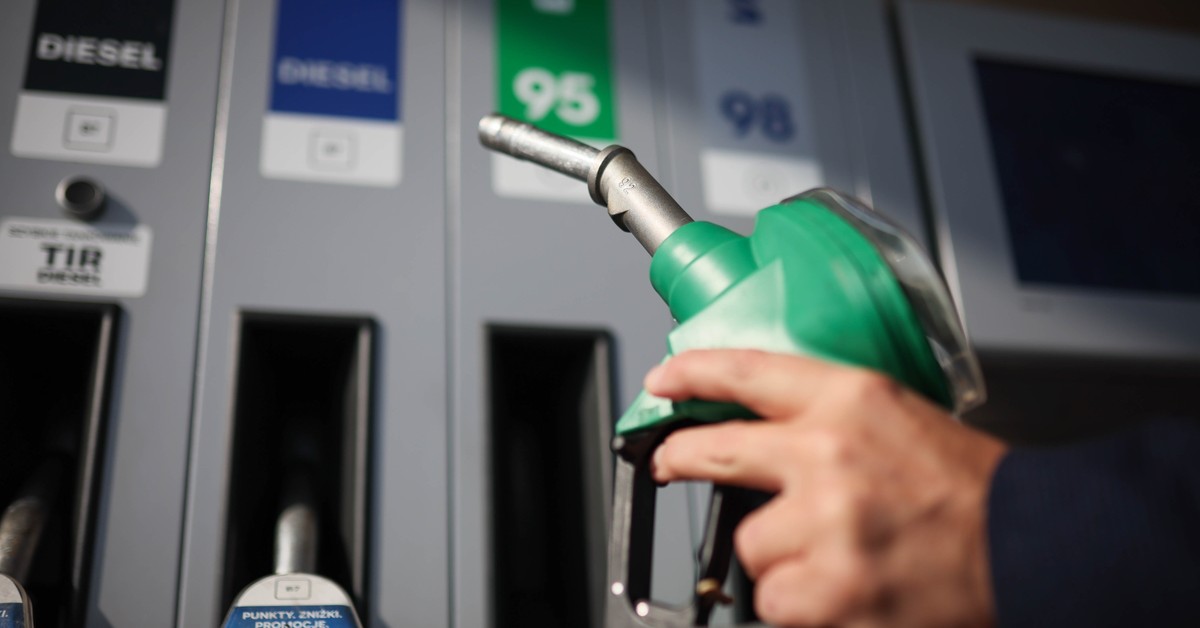 Trzęsienie ziemi na stacjach od 15 kwietnia. Kierowcy diesli tylko na to czekali