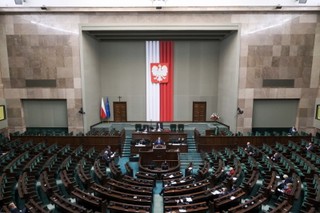 Sejm uchwalił nowelizację ustawy o SN. Od tego zależy odblokowanie środków z KPO