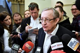 1,5 roku więzienia za korupcję dla b. senatora z PO Józefa Piniora