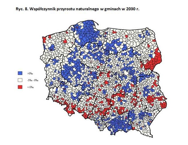 GUS szacuje, że współczynnik przyrostu naturalnego 
w Polsce w 2030 r. będzie ujemny i wyniesie -2,5‰ (w prognozie z 2014 r. zakładano wartość  -3,3‰). Liczba urodzeń będzie większa od liczby zgonów w 599 spośród 2478 gmin. Gminy te będą skupione przede wszystkim na Pomorzu, w Małopolsce i Wielkopolsce, w województwie kujawsko – pomorskim, w północnej części województwa podkarpackiego, południowej województwa warmińsko – mazurskiego oraz centralnej województwa mazowieckiego. Szczególnie niskim przyrostem naturalnym (poniżej -5‰) będą się charakteryzować obszary położone na Podlasiu, Lubelszczyźnie, Śląsku, w województwie świętokrzyskim oraz na obszarach górskich południowo – wschodniej Polski