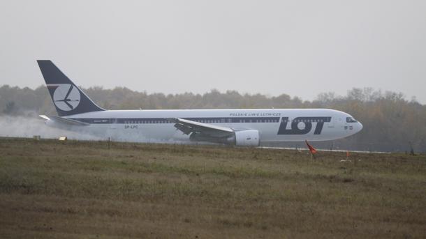 Lądowanie Boeing 767 LOT kpt. Wrona