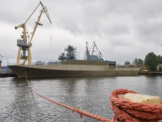 Polski okręt patrolowy ORP Ślązak budowany w Stoczni Marynarki Wojennej w Gdyni. Maj 2017 r.