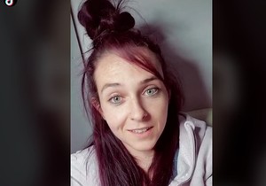 Ejmi Danbar, porodila se u snu