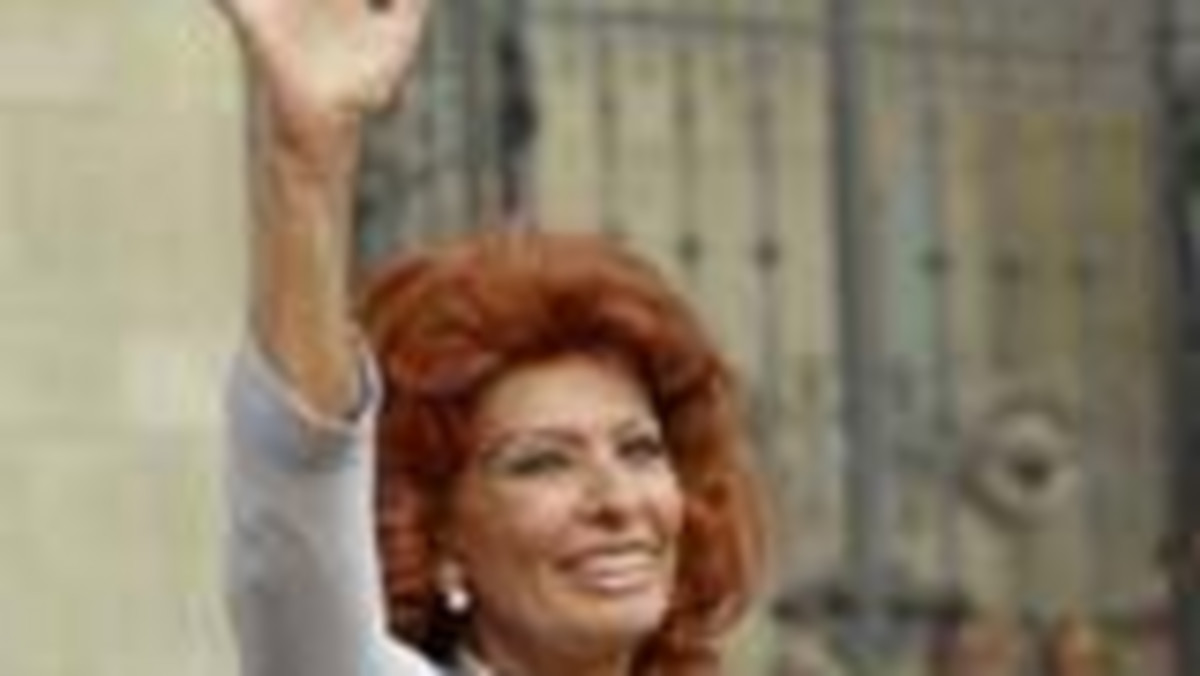 72-letnia Sophia Loren pojawi się nago na zdjęciu dla przyszłorocznego słynnego kalendarza Pirelli - poinformował w najnowszym numerze włoski tygodnik "Gente".