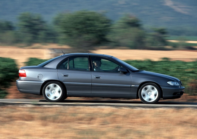 Opel omega c