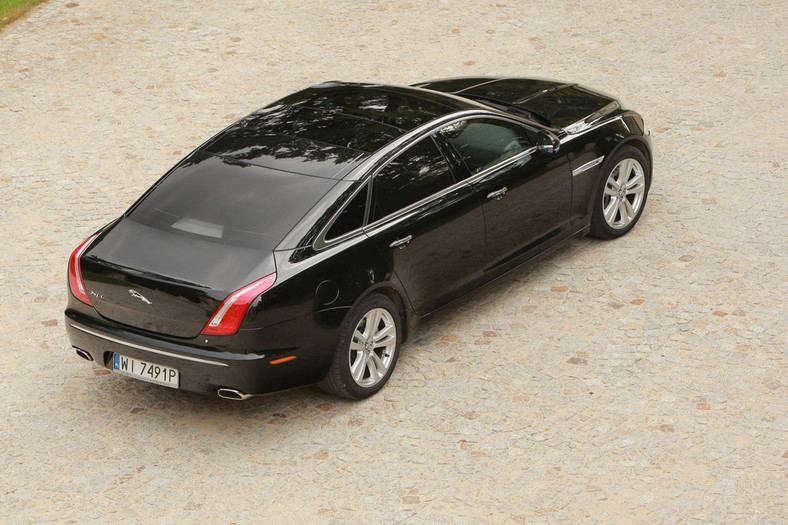 Jaguar XJ 3.0 Diesel: luksus dla znudzonych