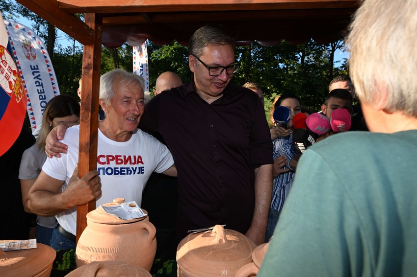 Aleksandar Vučić na skupu u selu Drežnik kod Užica