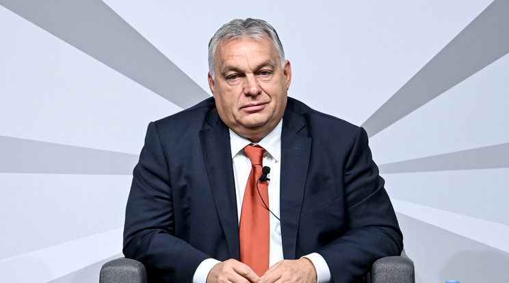 Orbán Viktor a régmúlt farsangi báljairól nosztalgiázott / Fotó: Northfoto