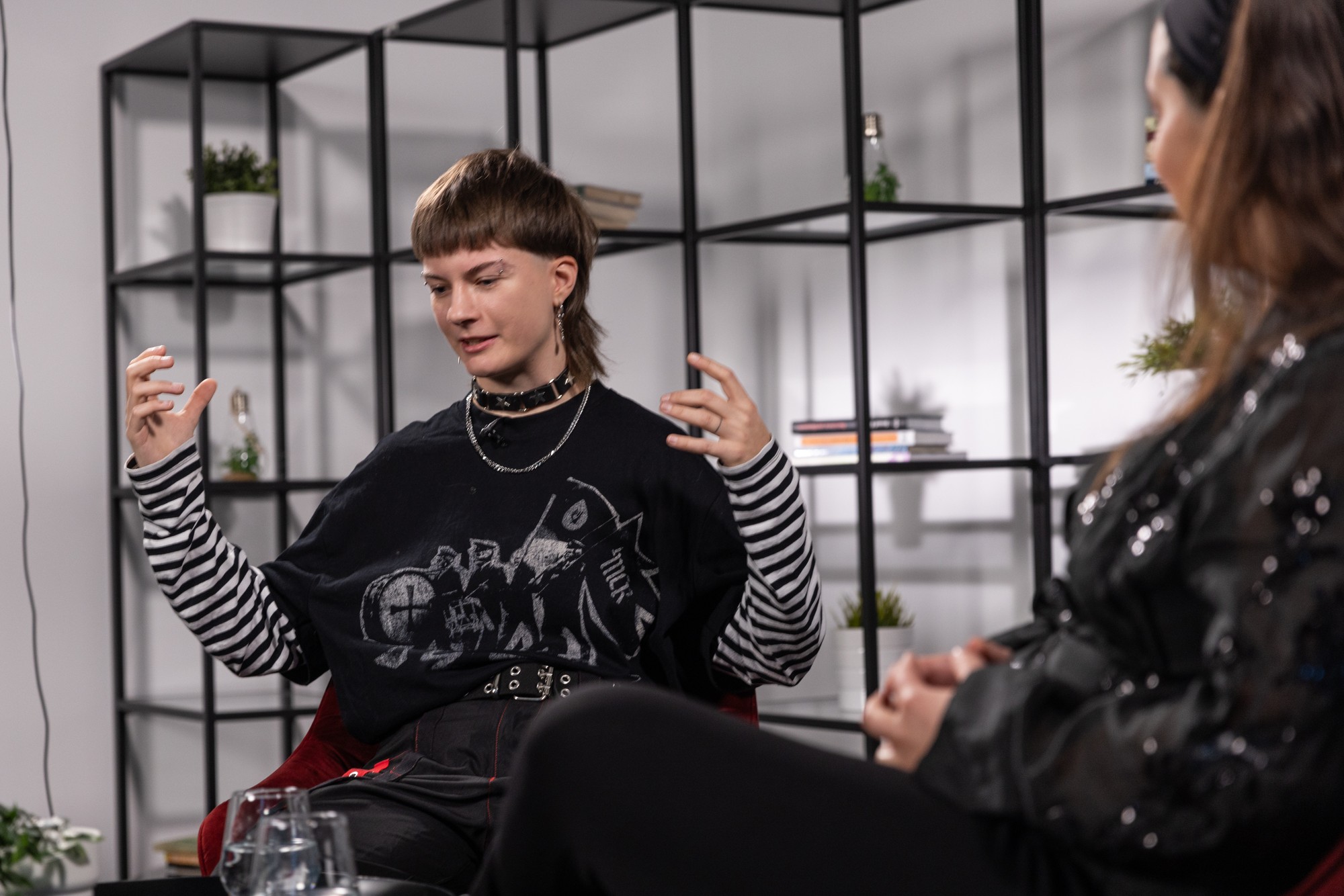 Laura Jašková z dua Meowlau X Val v podcaste Off Record.