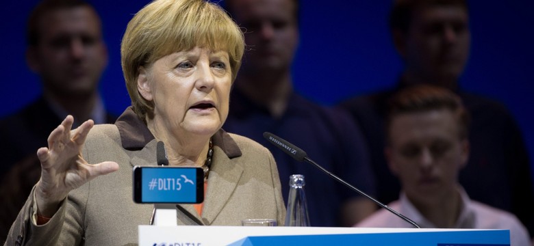 Merkel dla "FAZ": Zamykanie granic przed uchodźcami nie ma sensu