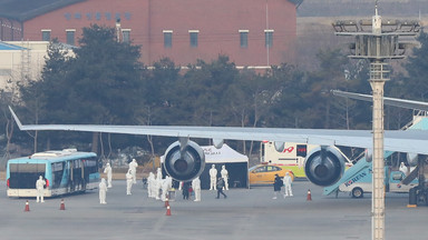 Samolot z 83 Brytyjczykami i 27 obywatelami innych państw UE wyleciał z Wuhanu