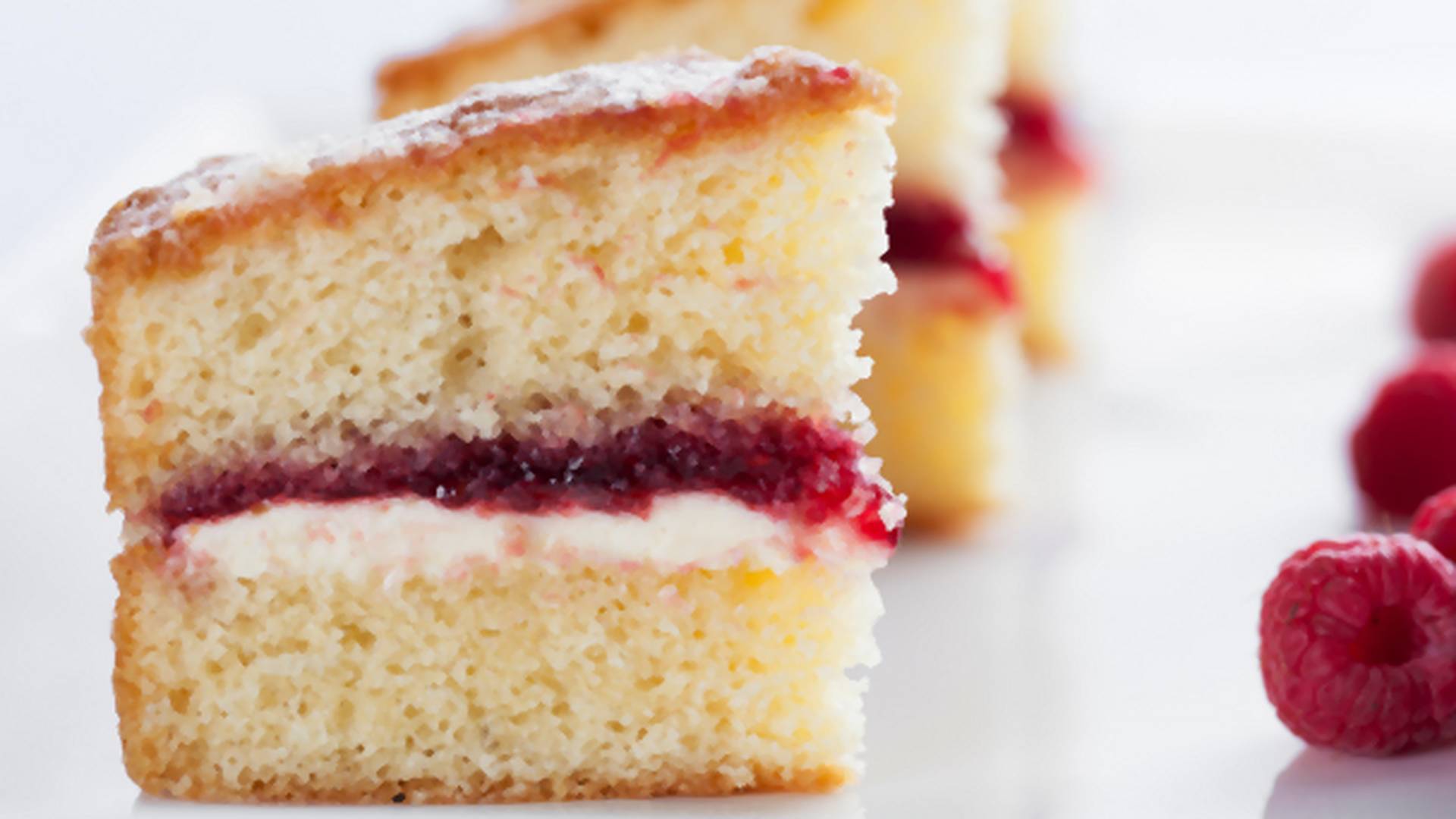Ciasta biszkoptowe – przepis na ponadczasowy smakołyk
