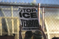 Donald Trump walczy z imigracją. Eksperci przedstawiają trzy scenariusze