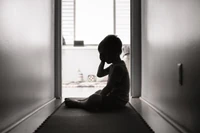 Kiedy rodzic obraża się na dziecko. "Mama chyba nie lubi Franka, ma go dosyć i nie chce takiego syna"